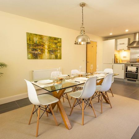 The Wellness Lodge- Gym, Table Tennis, Cinema, Parking And More! Bath Exteriör bild
