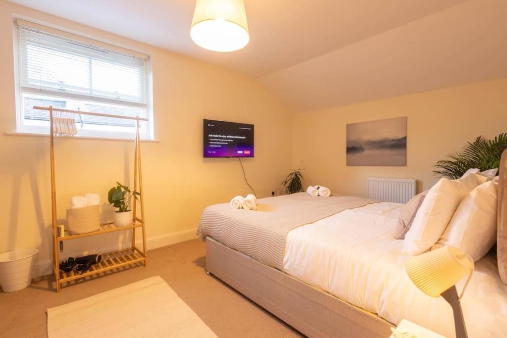 The Wellness Lodge- Gym, Table Tennis, Cinema, Parking And More! Bath Exteriör bild