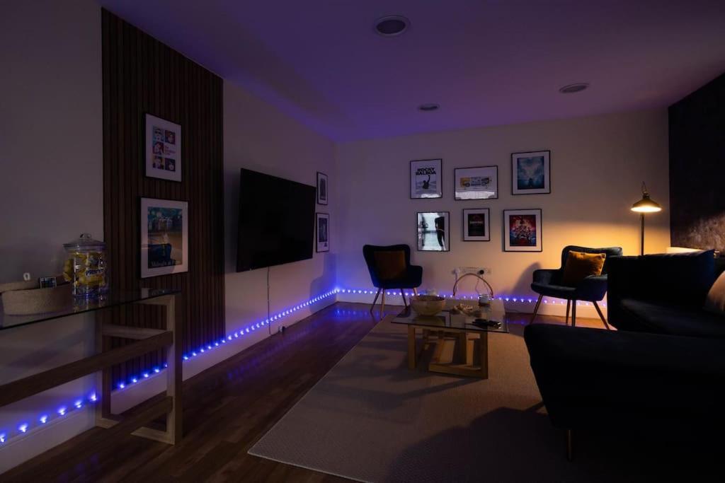 The Wellness Lodge- Gym, Table Tennis, Cinema, Parking And More! Bath Exteriör bild