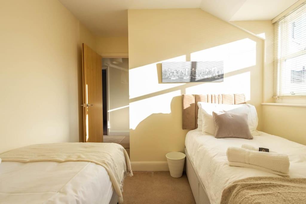 The Wellness Lodge- Gym, Table Tennis, Cinema, Parking And More! Bath Exteriör bild