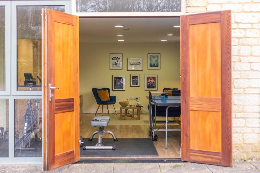 The Wellness Lodge- Gym, Table Tennis, Cinema, Parking And More! Bath Exteriör bild