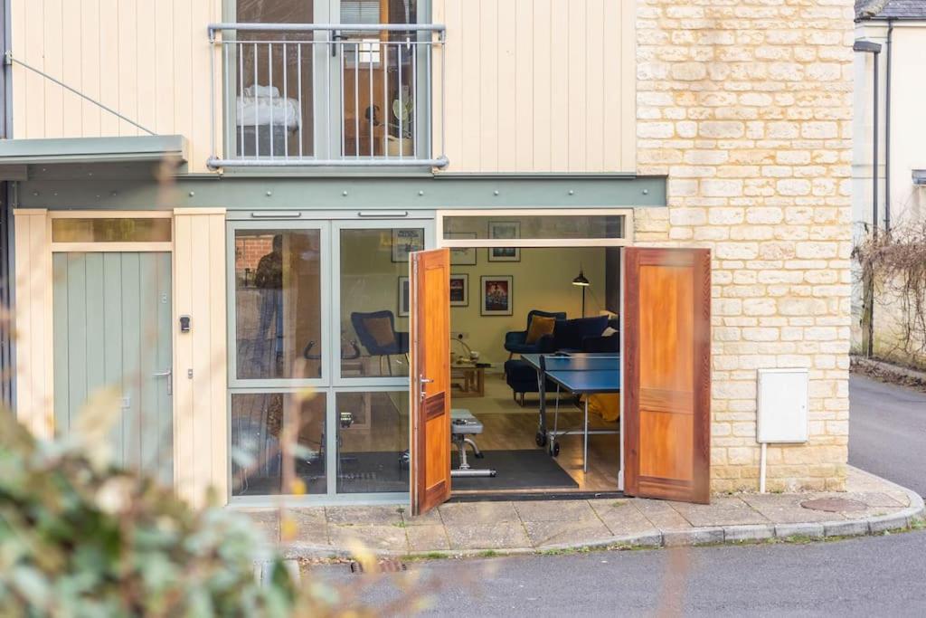 The Wellness Lodge- Gym, Table Tennis, Cinema, Parking And More! Bath Exteriör bild