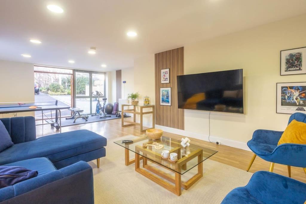 The Wellness Lodge- Gym, Table Tennis, Cinema, Parking And More! Bath Exteriör bild